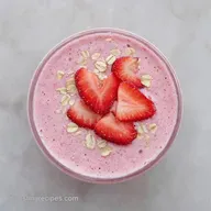 Strawberry Oatmeal Smoothie: Velvety